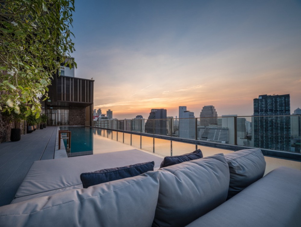 Noble Around Sukhumvit 33(โนเบิล อราวน์ สุขุมวิท 33)