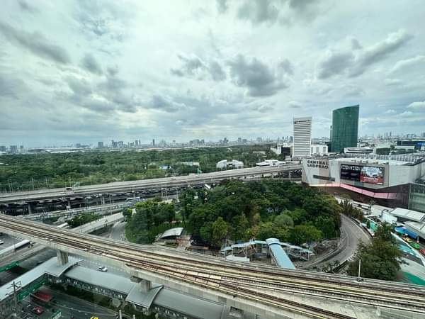 The Crest park residents (เดอะ เครสท์ พาร์ค เรสซิเดนซ์)