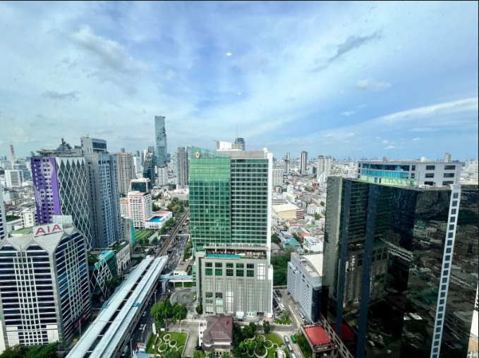 The Bangkok Sathorn (เดอะ แบงค็อค สาทร)