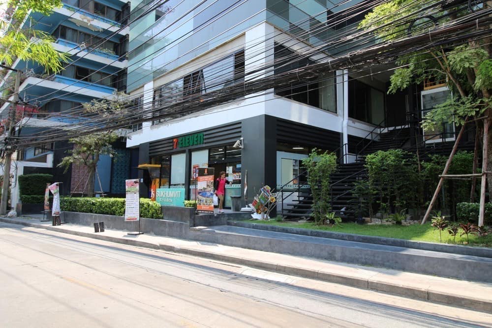 15 Sukhumvit Residences  (15 สุขุมวิท เรสซเด็นท์)