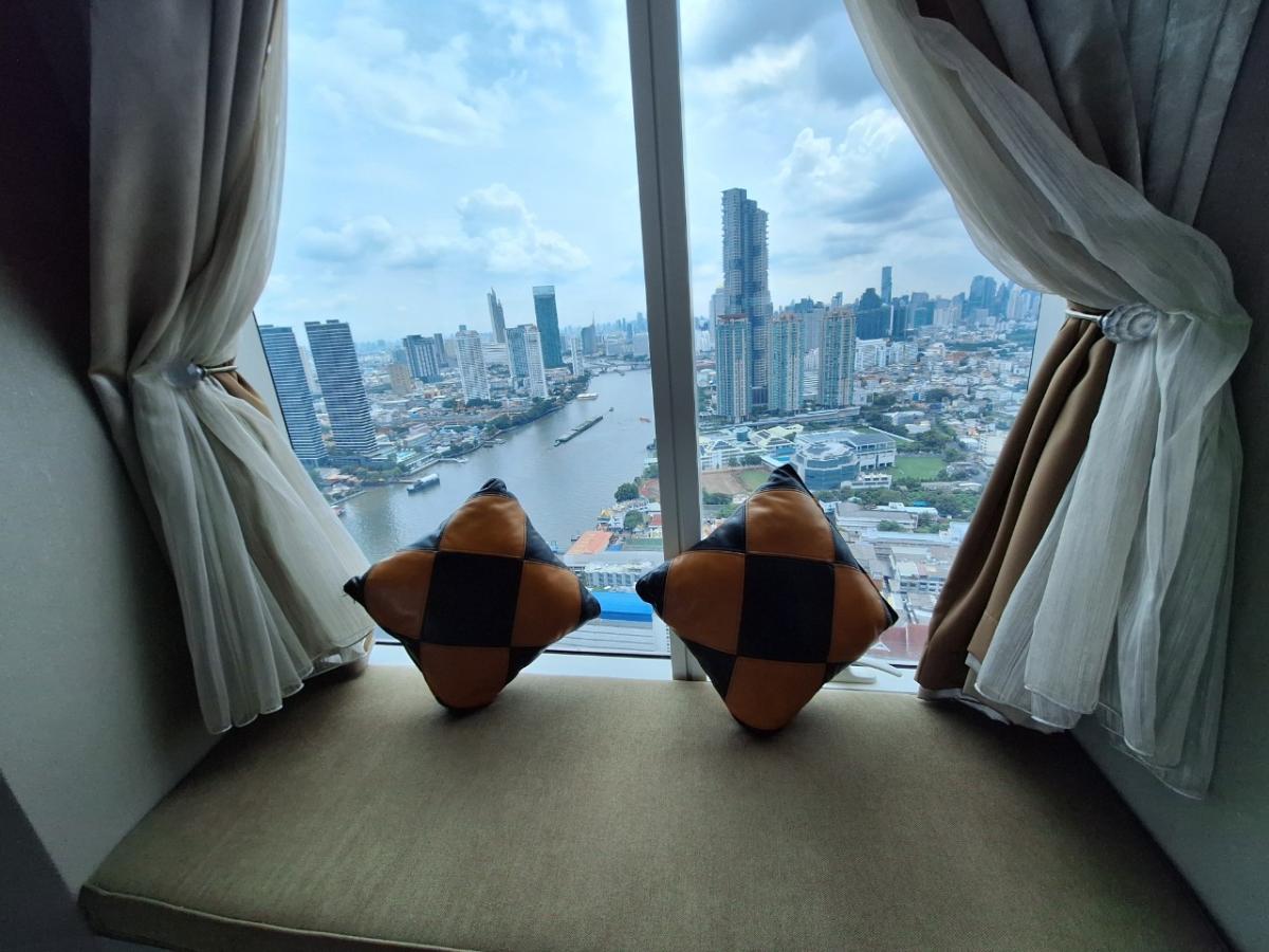 ขายคอนโด Super Luxury Menam Residences แม่น้ำ เรสซิเดนท์ วิวแม่น้ำเจ้าพระยา ชั้นสูง 34 ห่างสถานีสะพานตากสินเพียง 1.6 กม. พื้นที่ใช้สอย 139.31 ตร.ม. ขนาด 3 ห้องนอน 2 ห้องน้ำ 