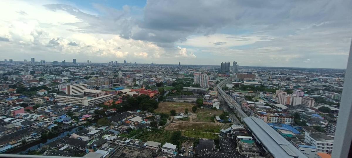 The Metropolis Samrong Interchange (เดอะ เมโทรโพลิส สำโรง อินเตอร์เชนจ์)