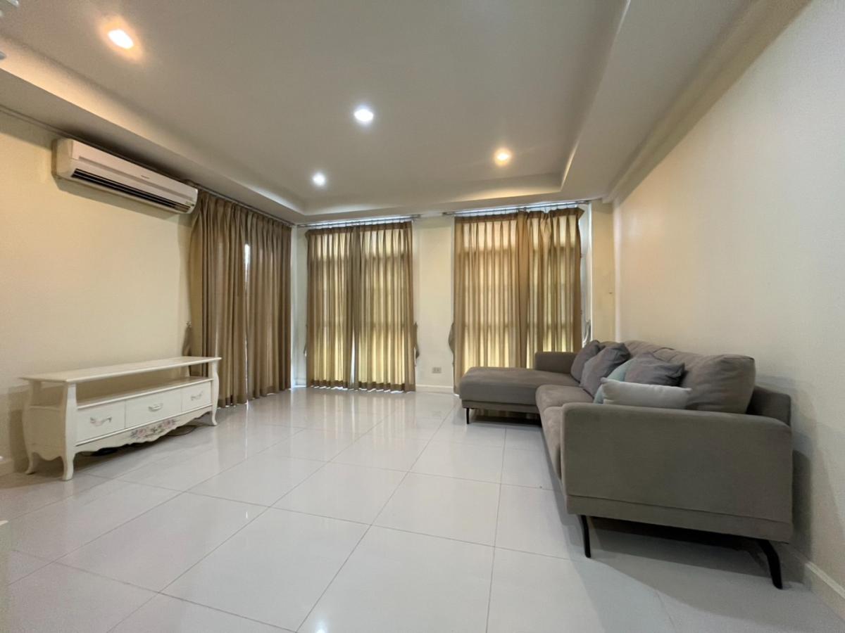 Townhome Soi Aree Samphan 3 (ทาวน์โฮม ซอยอารีย์สัมพันธ์ 3)